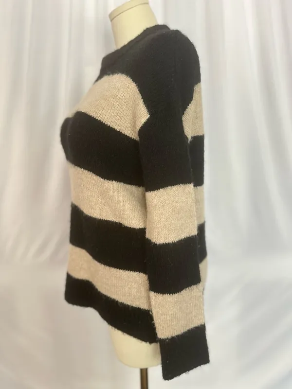 Magaschoni Striped Sweater Black Beige Alpaca Blend Cozy Soft Size M (1271) - Image 4