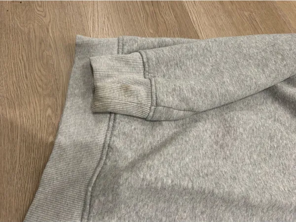 Carhartt Sweatshirt - Image 3