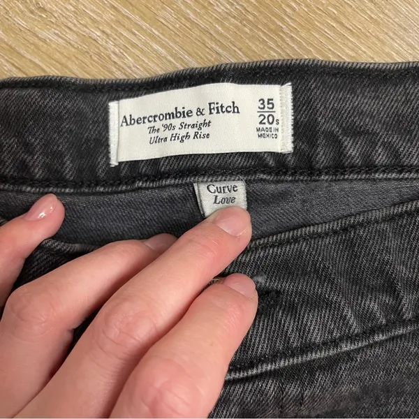 Abercrombie & Fitch The 90’s Straight Ultra High Rise Curve Love Jean - Image 4