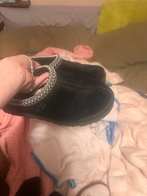 UGG Slippers - Image 4