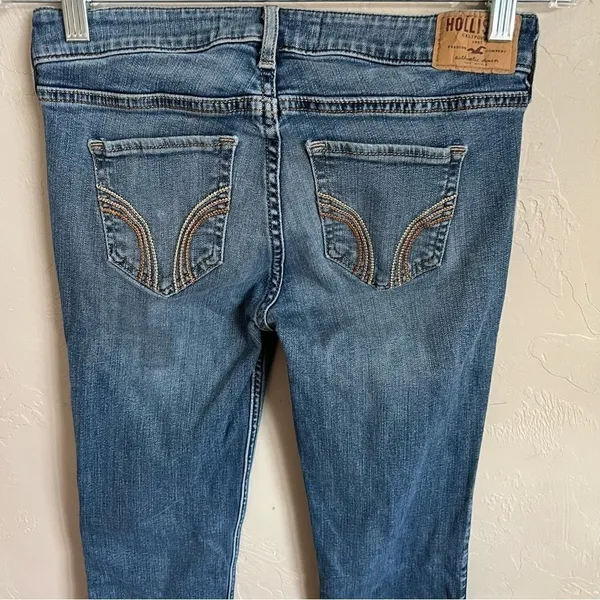 Hollister Boot Cut‎ Short Denim Jeans - Image 6