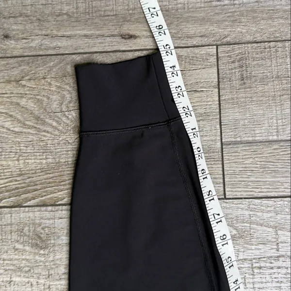 Old Navy Active Black High-Rise Joggers - Image 4