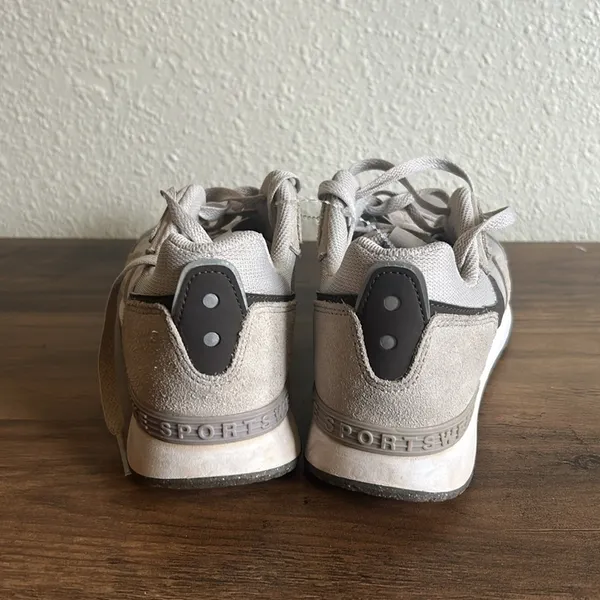 Nike Venture Runner Women’s Size 7 Grey & Brown - Image 4