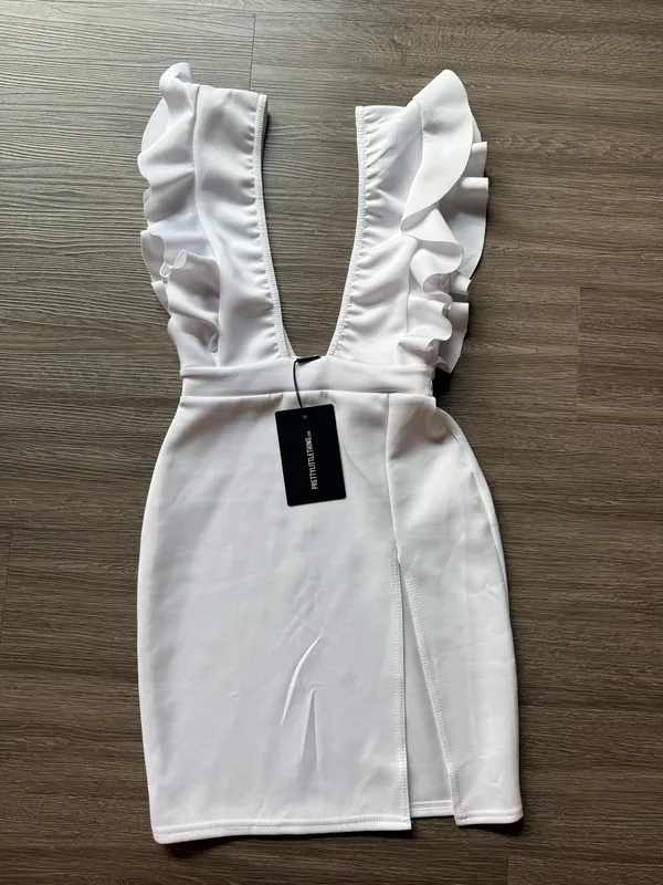 pretty little thing white frill plunge split leg bodycon dress - Image 2
