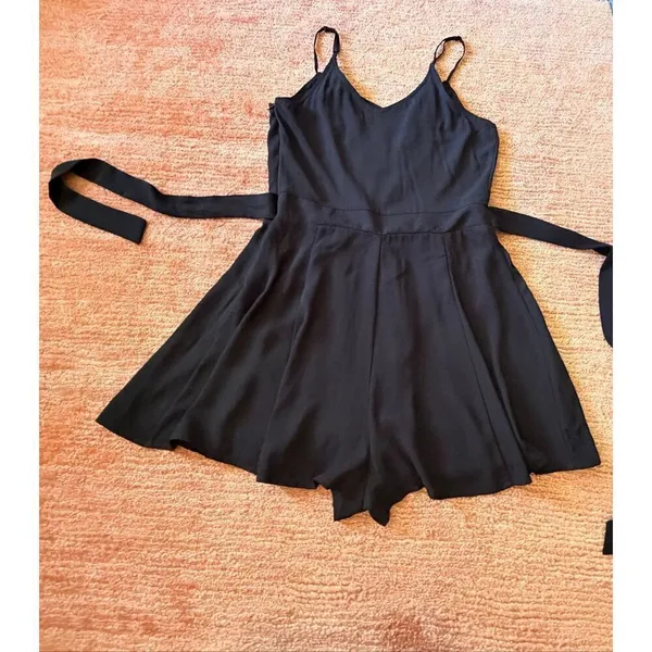 Express Black Wrap Romper Skort Adjustable Straps Size 6 - Image 10