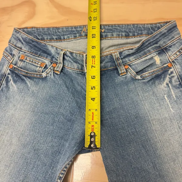 Y2K Vintage Marciano Low Rise Capri Jeans Stretch W30 - Image 9