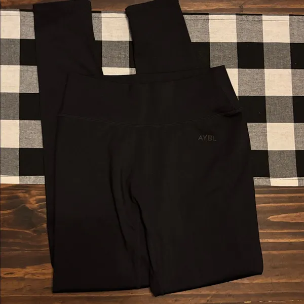 ABYL Core High-Rise Full Length Leggings in Black large - Image 4