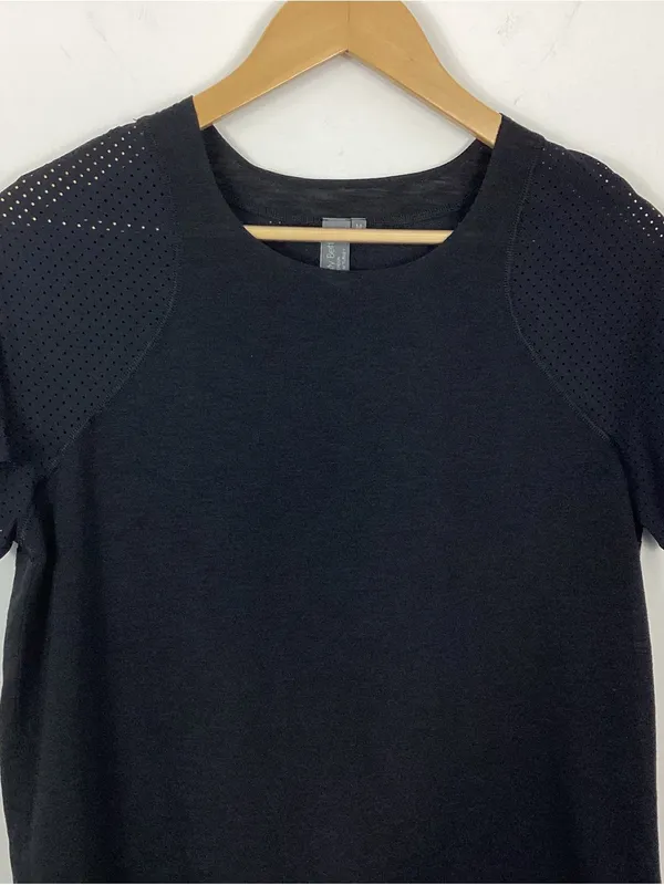 Sweaty Betty Breeze Short Sleeve Running Tee Size Meduim - Image 2
