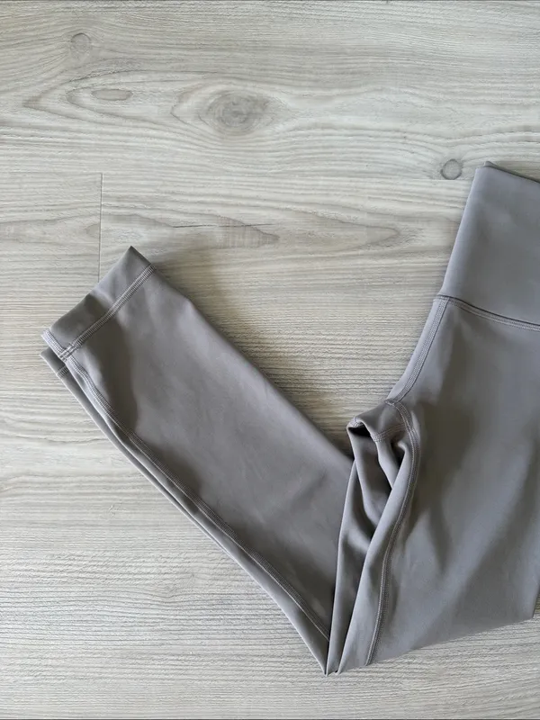 Lululemon Wunder Train High-Rise Leggings – Neutral Taupe Grey - Image 2