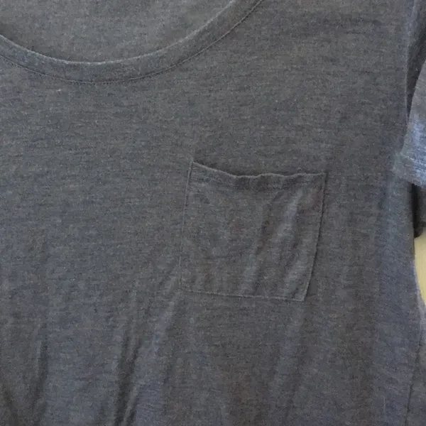 FINAL MARKDOWN Ladies garage brand tee medium - Image 3