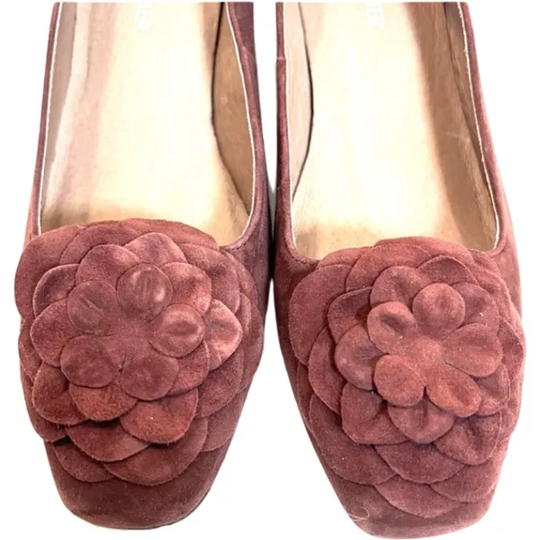 Donald J. Pliner Burgundy Red Suede Kitten Heel Flower Toe Pumps sz 7 NEW No Box - Image 3
