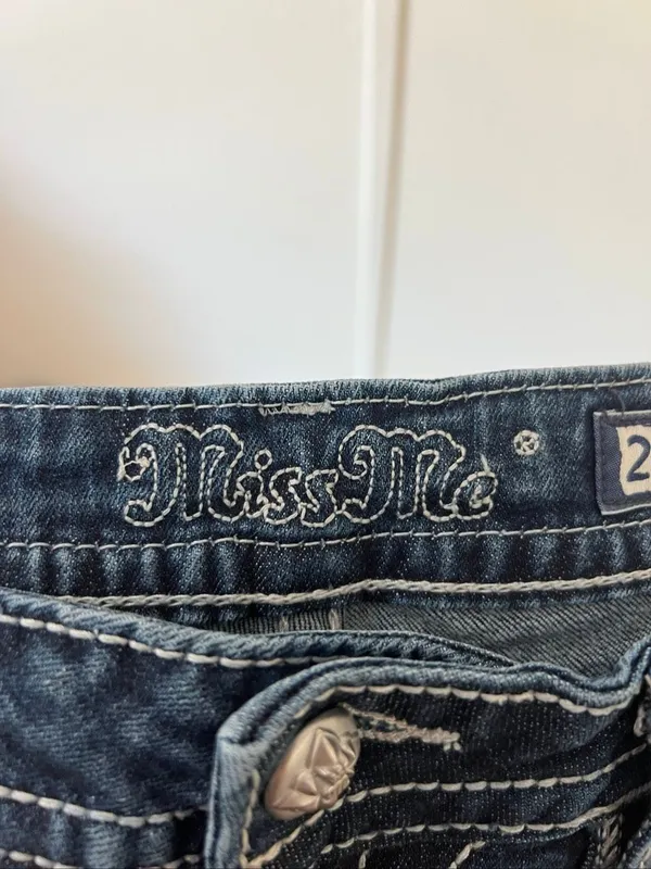 Miss Me Size 28 Mid Jean Shorts Womans - Image 10