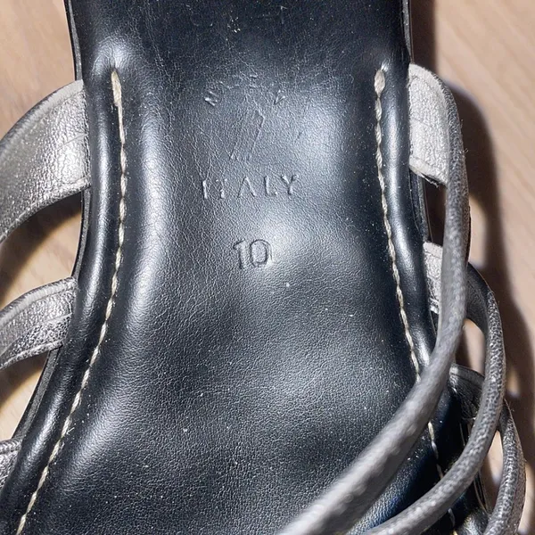 Italian Shoemakers sandals in silver size 10 - Image 4