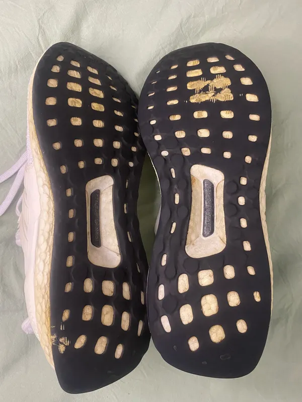 adidas Ultraboost 4.0 Womens Size 6 Athletic Shoe - Image 6
