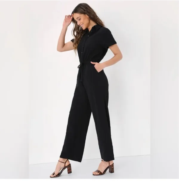 Lulus - Laidback Living Black Button-Front Short Sleeve Jumpsuit - Image 2