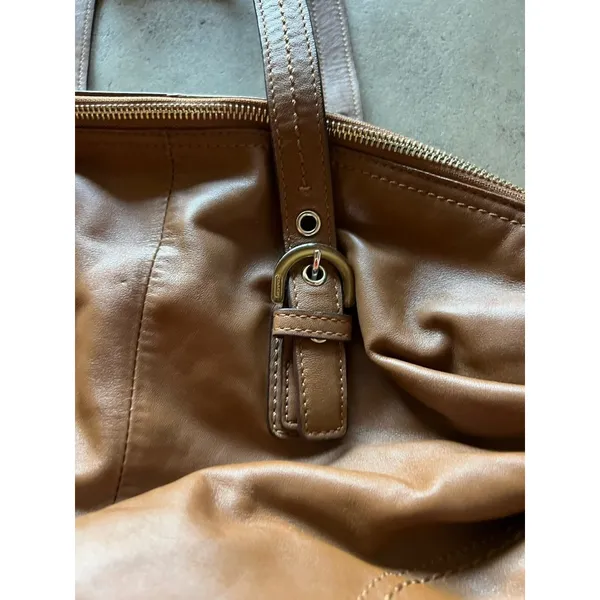 Coach F17220 Soho Shoulder Bag Purse Brown Leather Boho Slouchy Classic - Image 2