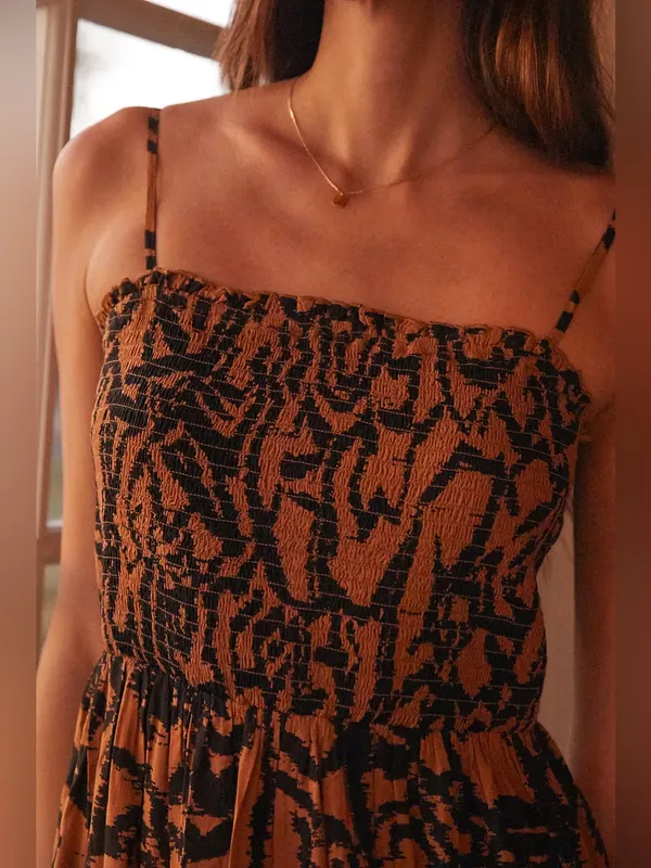 Anthropologie Printed Smocked Sleep Maxi Dress Size Large - Image 10
