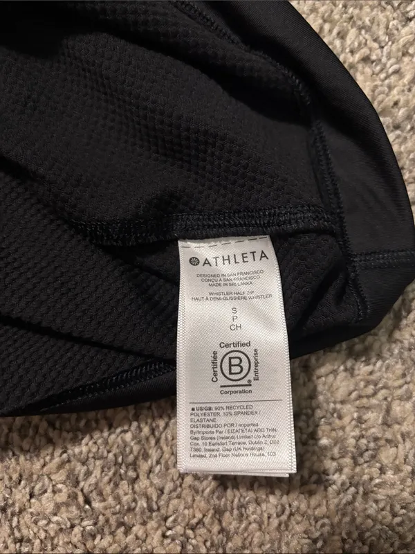 Athleta Whistler Half Zip size small - Image 3