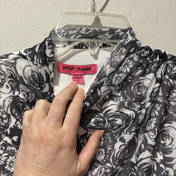 Betsey Johnson sleeveless Midi dress Mock‎ Neck Sleeveless XS Black White Floral - Image 11