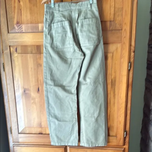 Zara women’s khaki jeans. Oversized. Size Small. - Image 10