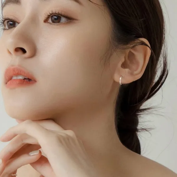 10mm Small Hoop Earrings for Women Me - Image 3