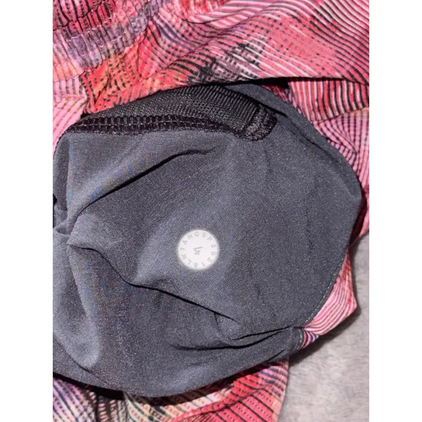 LULULEMON Spring‎ Break Away Breakaway Shorts II  Size 4 - Image 3