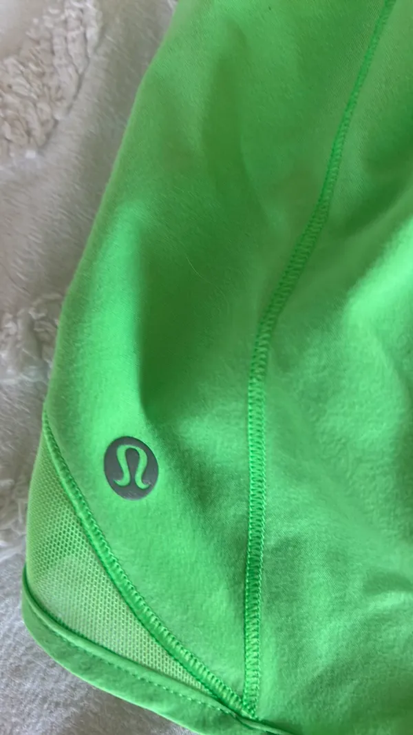 Lululemon LR Hotty Hot Shorts Pistachio  - Image 3