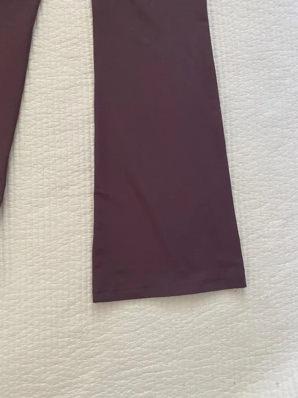 Old Navy burgundy purple flare leggings - Image 6