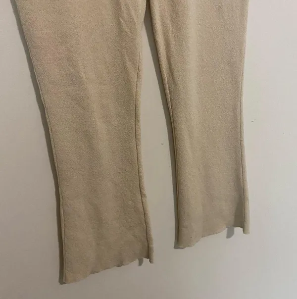 White Fox Beige Flare Leg Pull On Lounge Pants size Medium - Image 3