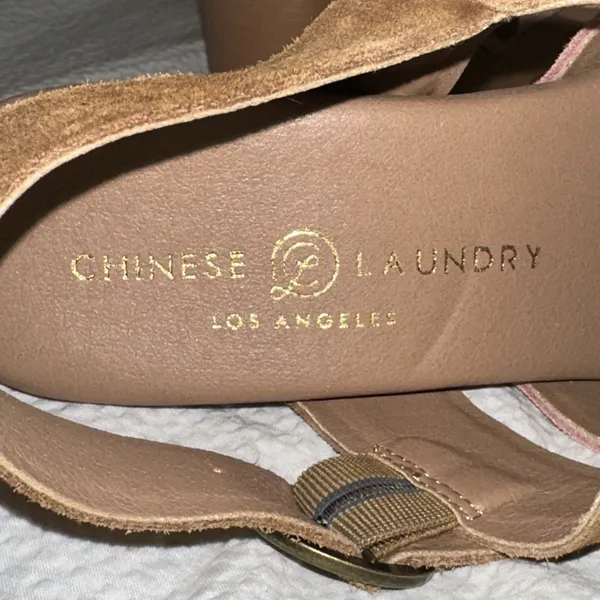 Chinese laundry Suede Sandals Sz 6 - Image 5