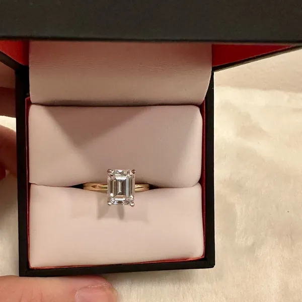 Emerald cut engagement ring! 2.5 karat gold band solitaire ring! Forever 1! - Image 4