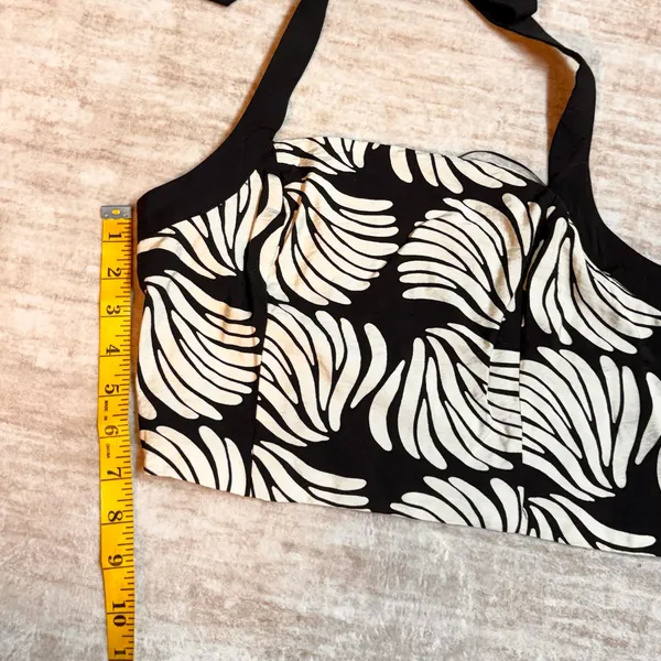 A New Day Women’s Small Tropical Crop Top Black Cream Halter Square Neck Resort - Image 4