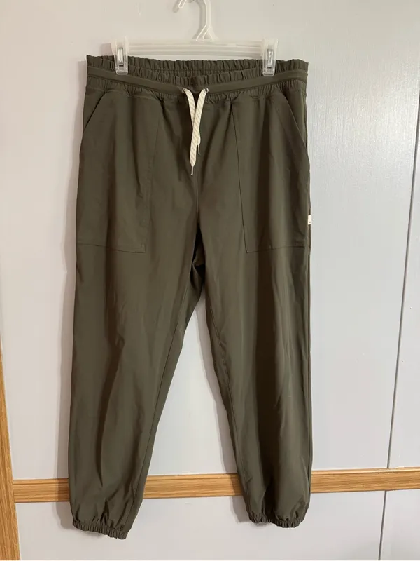 Vuori Miles Olive Drawstring Jogger Pants Size Large - Image 13