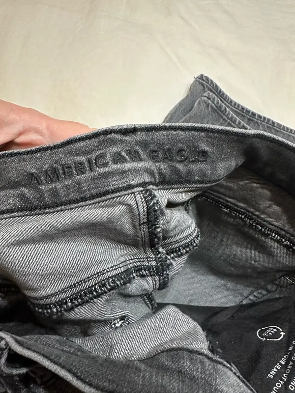 American Eagle Charcoal Grey Faded Black 90s Bootcut Jeans 16 High Rise - Image 5