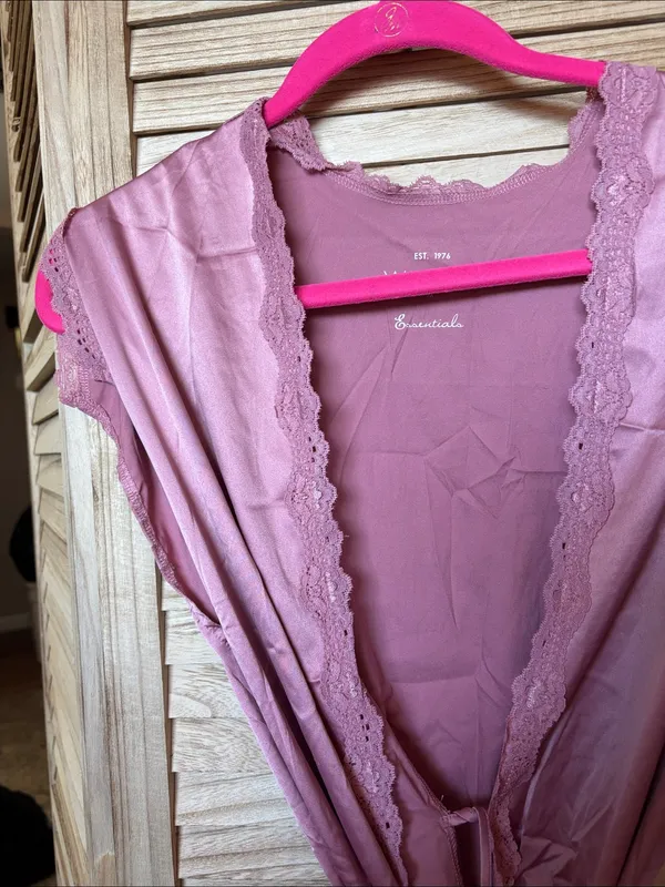 Weekend Essentials Rose Pink Satin Lace-Trim Robe with Self-Tie Waist Medium - Image 2