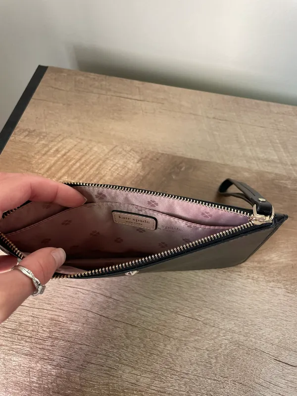 Kate Spade Wallet - Image 4