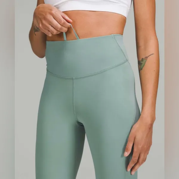 Lululemon Base Pace High-Rise Tight 25” in Misty Glade - Image 5