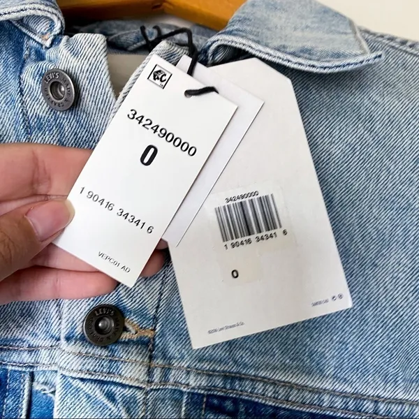 Levi’s BF Patched Trucker Jacket‎ XS - Image 5