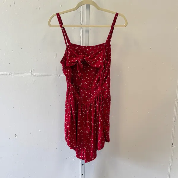 Hollister Red Floral Tie Back Cutout Romper Sleeveless Red White Floral Medium - Image 2