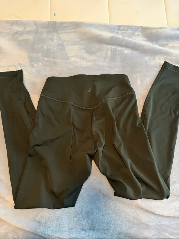 lululemon athletica Olive Green Leggings - Image 3