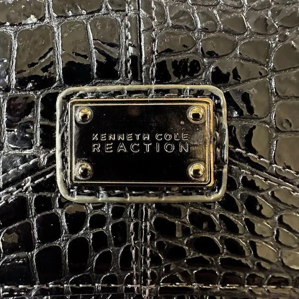 Kenneth Cole Reaction black patent leather wallet - Image 2
