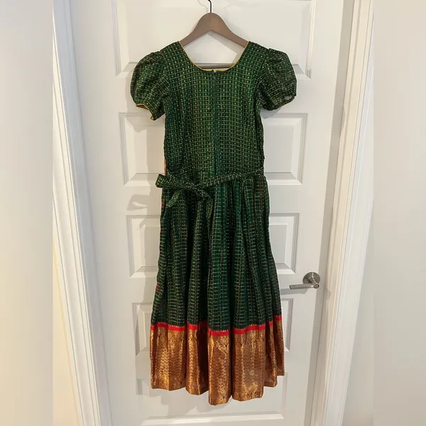 Indian Dress Partywear Green Gold Size S - Image 10