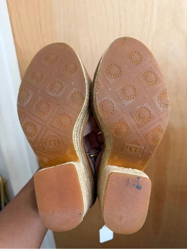 UGG Women’s Pink Suede Espadrille Wedge Sandals. Size: 7.5 - Image 8
