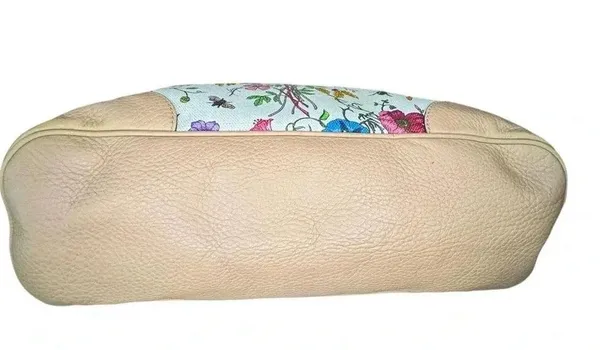 Gucci Vintage Medium Floral Camvas Pink/Beige Leather Tote Bag. - Image 4