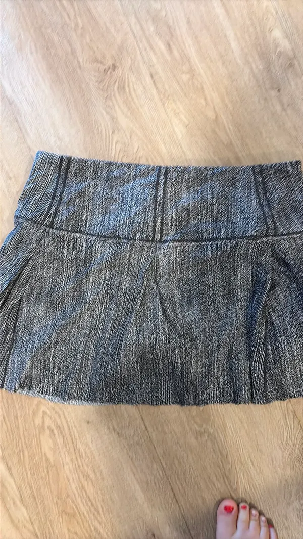 Lululemon Skirt - Image 3