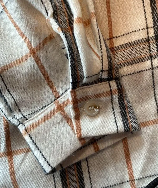 Amazon WOMENS FLANNEL - Image 2