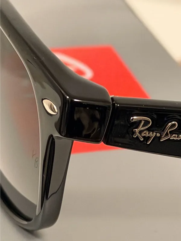 Ray-Ban New Wayfarer Sunglasses 55 mm Polarized - Image 9