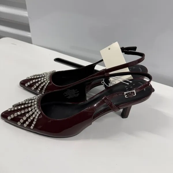 A New Day Burgundy Patent Rhinestone Slingback Pumps Pointed Toe Heels 9.5 - Image 4