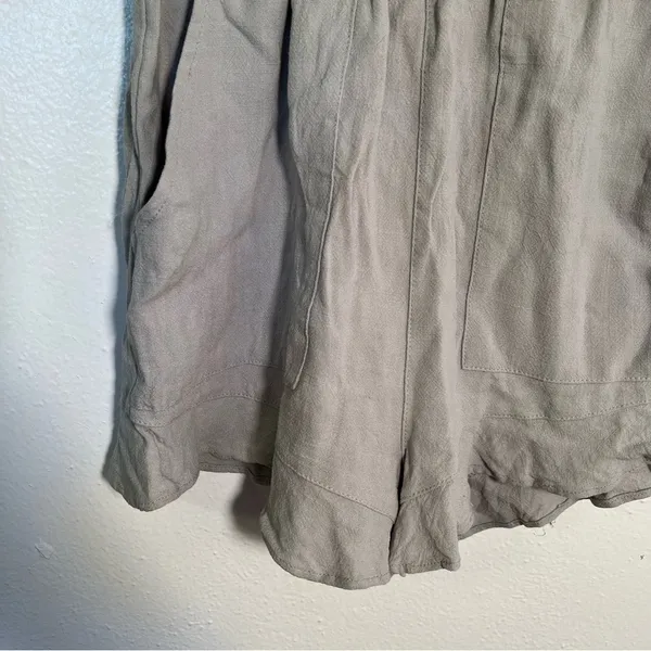 Women's‎ Size Small Casual Shorts Sage Green Gray Ruffle Hem Pockets Stretch - Image 6