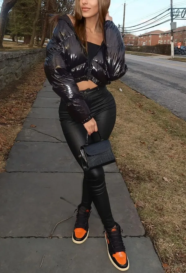 NWT Nanyfair Women's Black Shiny Vinyl Cropped Puffer Jacket Size L - Image 5